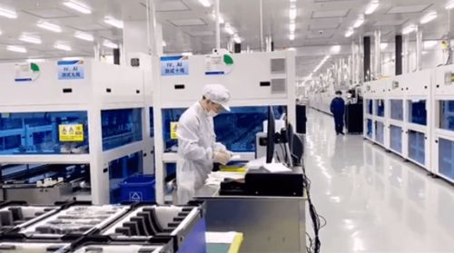 正泰新能源數(shù)字化車間產(chǎn)能強勁復蘇，互聯(lián)網(wǎng)數(shù)據(jù)服務賦能制造新高度