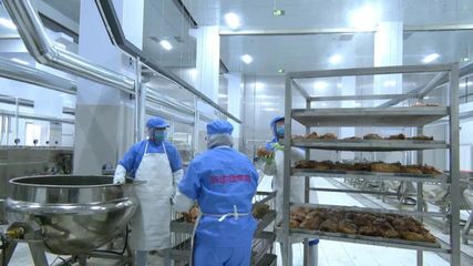 卓資縣熏鹵食品產業園日產3萬只熏雞生產線全面復工
